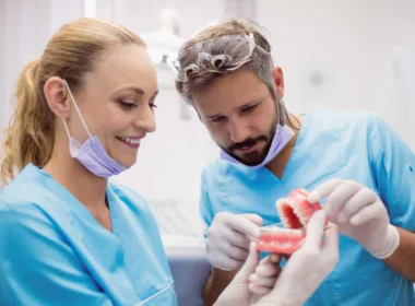 Dlaczego implanty zębowe są najlepszą odbudową utraconych zębów?